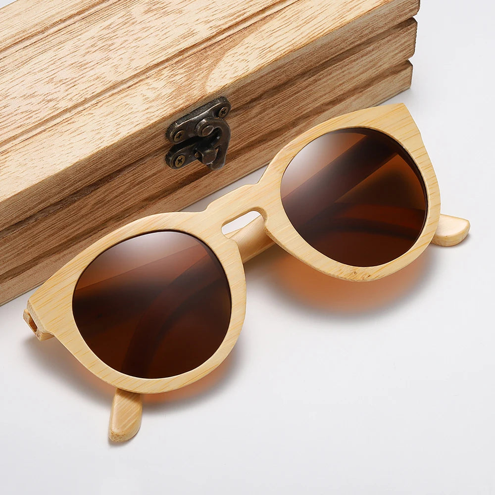 Óculos de Sol de Madeira Feminino Redondo - Caraíva Bamboo